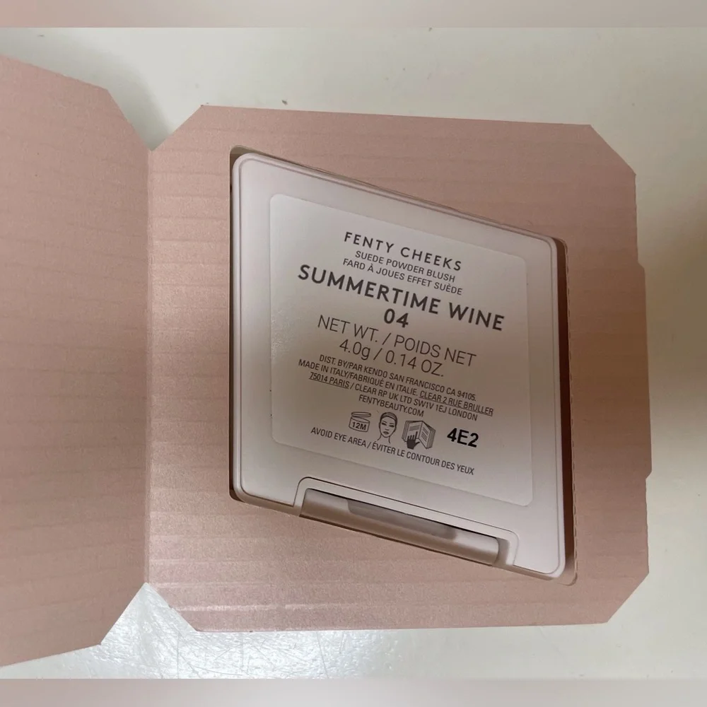 Fenty Beauty New Cheeks Suede Powder Blush Summertime‎ Wine 04